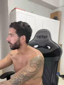 Cam4 Live Sex of Saradoalto23