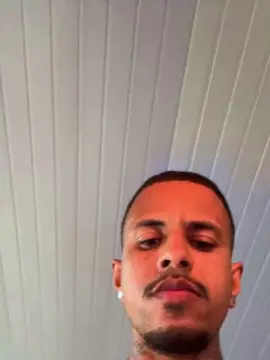 Cam4 Live Porn of Soaresluucas29