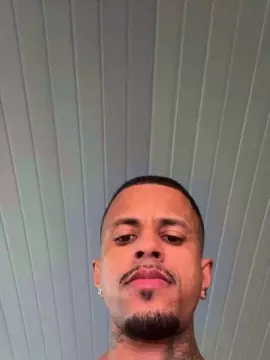 Cam4 Sex Cam of Soaresluucas29