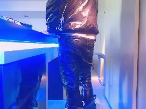 Cam4 Live Porn of wetparis69