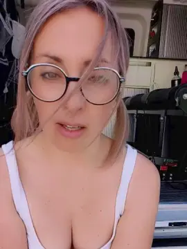 Cam4 Live Porn of Jade_emeraud