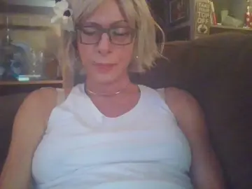 Cam4 Watch Live Sex Cams of chickinrock