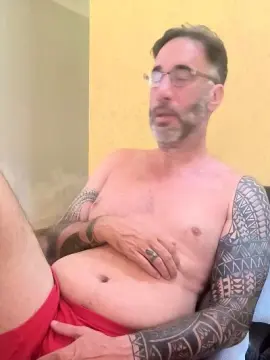 Cam4 Live Sex Cam of Tiojhonny2