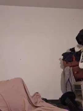 Cam4 Sex Chat of bigBUZZZZ69