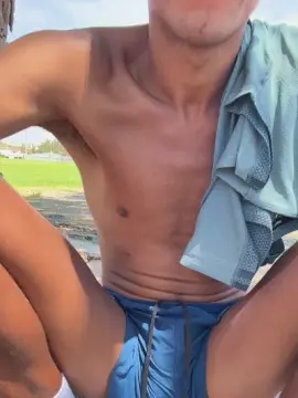 Cam4 Live Porn of Lufenicci