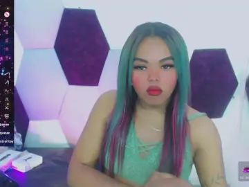 Cam4 Adult Webcam of ThiaraVarannes