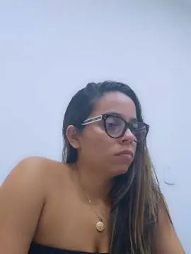 Cam4 Private Sex Chat of LollaBunny26