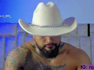 Cam4 Live Sex of ragnar_666
