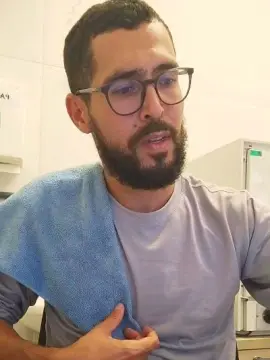 Cam4 Live Sex Cam of HShotsmilegyn