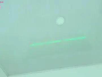 Cam4 Live Sex Cam of CamiiGuzman