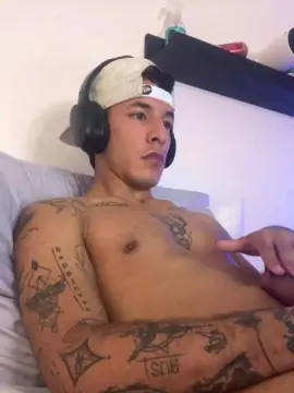 Cam4 Live Sex of magnoricci