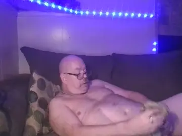 Cam4 Live Sex of piggy151