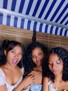 Cam4 Watch Live Sex Cams of SissiFrenchy