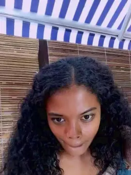 Cam4 Adult Webcam of SissiFrenchy