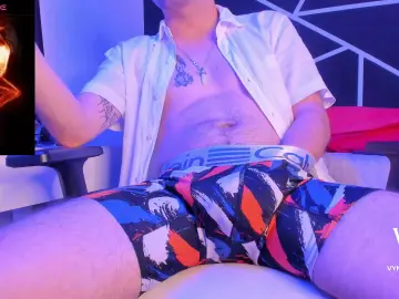 Cam4 Sex Chat of Vynny_Blacke_