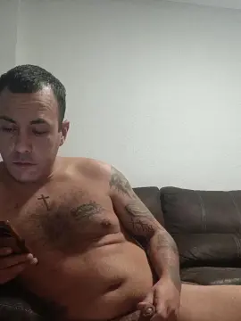 Cam4 Live Porn of Franciis90