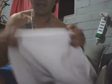 Cam4 Free Live Porn of tavitho31