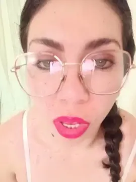 Cam4 Sex Chat of Mia_essence24