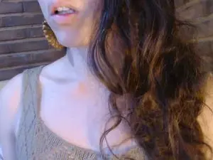Cam4 Live Sex of yvy_zotz