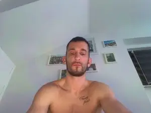 Cam4 Free Live Porn of helios19895