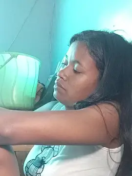 Cam4 Nude Webcam of Carinahot02