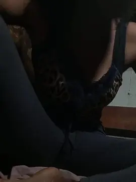 Cam4 Live Sex of Carinahot02