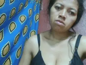 Cam4 Nude Webcam of Henints