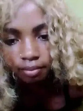 Cam4 Live Sex of elia220