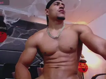 Cam4 Live Sex of teddyfit_19cm