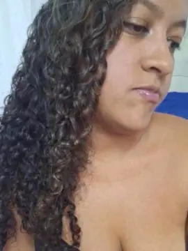Cam4 Live Sex of PieldeChocolate
