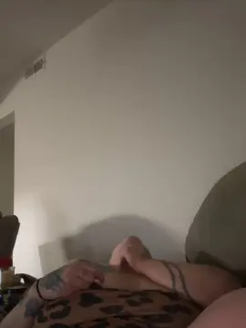 Cam4 Free Live Porn of bluju1997