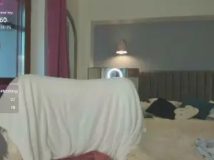 Cam4 Free Live Porn of AwesomeJolie