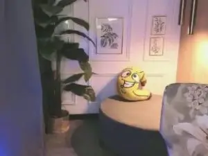 Cam4 Live Sex Cam of YolandaKiss