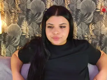 Cam4 Free Live Porn of ThiccMADY