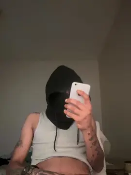 Cam4 Free Live Porn of Imjustabrownboy