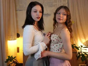 Cam4 Free Live Porn of WynonaRiffel