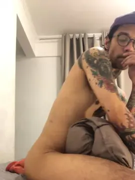 Cam4 Free Live Porn of luiz20243