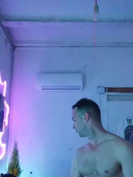 Cam4 Live Sex of DAVIDBIGKOCK