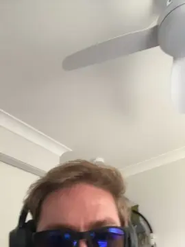 Cam4 Live Sex Cam of QuartzWolf