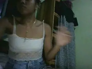 Cam4 Free Porn Cam of emme42