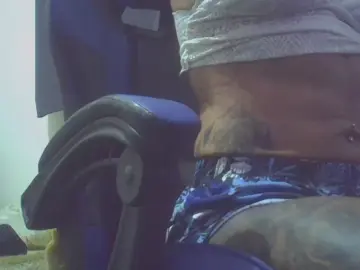 Cam4 Live Sex of Cris_Trans