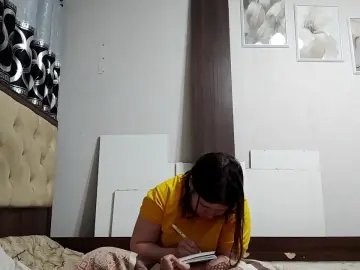 Cam4 Live Sex of LynnaSeneker