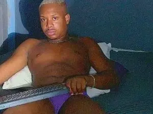 Cam4 Free Porn Cam of Jakeblackonebrr