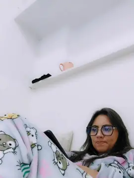 Cam4 Nude Webcam of JolieDurand