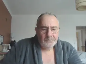 Cam4 Free Live Porn of Columbo55