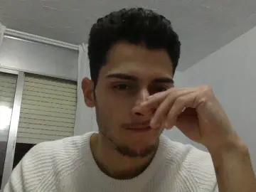 Cam4 Live Porn of Arthur_lover