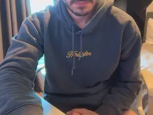 Cam4 Sex Chat of cum_lvr