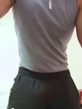 Cam4 Live Sex of moreno1997_