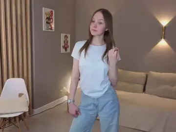 Cam4 Live Sex of monicabiluci