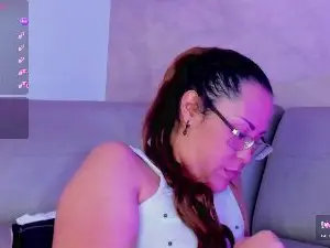 Cam4 Private Sex Chat of aliice_santos